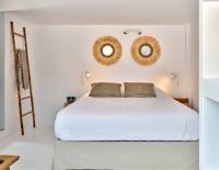 /customerDocs/images/avatars/64394/64394-ΜΟΝΤΕΡΝΑ-ΚΑΤΟΙΚΙΑ ΔΙΑΚΟΠΩΝ-AMARONE HOUSE-ΝΑΟΥΣΑ ΠΑΡΟΥ-NAOUSA PAROS-LOGO.jpg